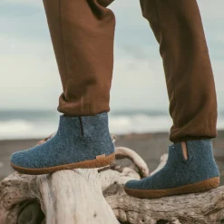 Boot with natural rubber sole - honey - Petrol