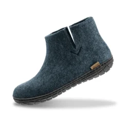 Boot with natural rubber sole - black - Denim