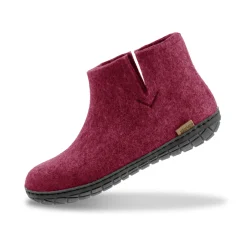 Boot with natural rubber sole - black - Cranberry