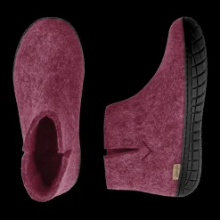 Boot with natural rubber sole - black - Cranberry