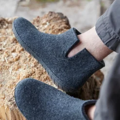 Boot with natural rubber sole - black - Charcoal