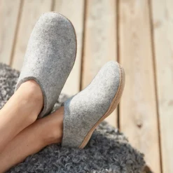 Shoe with leather sole - Grey