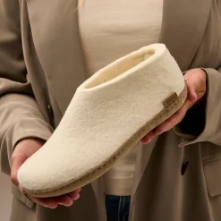 Shoe with leather sole - Off white