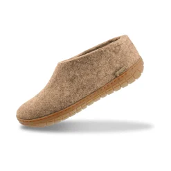 Shoe with natural rubber sole - honey - Sand