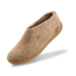 Shoe with natural rubber sole - honey - Sand