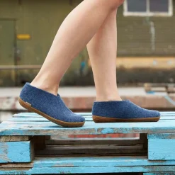 Shoe with natural rubber sole - honey - Denim