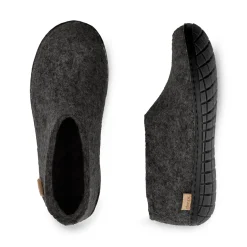 Shoe with natural rubber sole - black - Charcoal