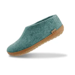 Shoe with natural rubber sole - honey - North Sea