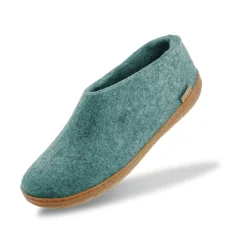 Shoe with natural rubber sole - honey - North Sea