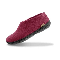 Shoe with natural rubber sole - black - Cranberry