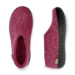 Shoe with natural rubber sole - black - Cranberry
