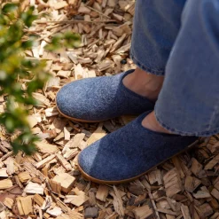 Slip-on with natural rubber sole - honey - Denim
