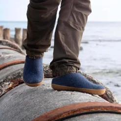 Slip-on with natural rubber sole - honey - Denim