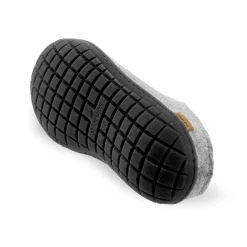 Slip-on with natural rubber sole - black - Grey