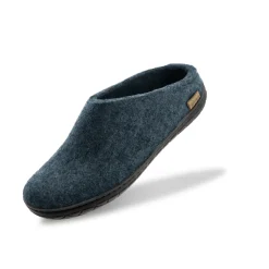 Slip-on with natural rubber sole - black - Denim