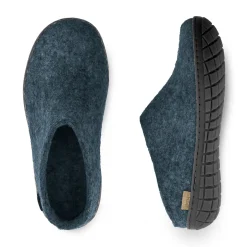 Slip-on with natural rubber sole - black - Denim