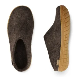 Slip-on with natural rubber sole - honey - Chestnut
