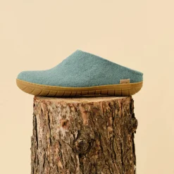 Slip-on with natural rubber sole - honey - North Sea