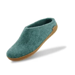 Slip-on with natural rubber sole - honey - North Sea