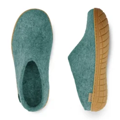 Slip-on with natural rubber sole - honey - North Sea