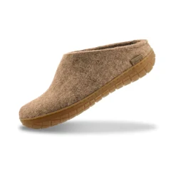 Slip-on with natural rubber sole - honey - Sand