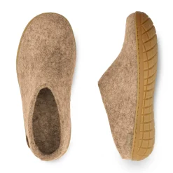 Slip-on with natural rubber sole - honey - Sand